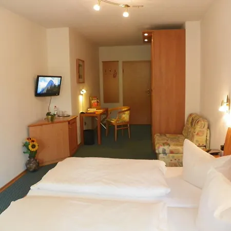 Hotel Steigerwaldhaus 2*